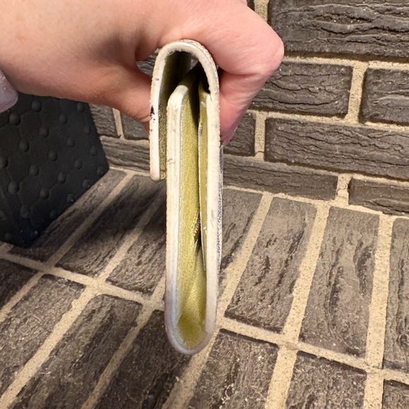 LV Wallet - Picture 3 of 4